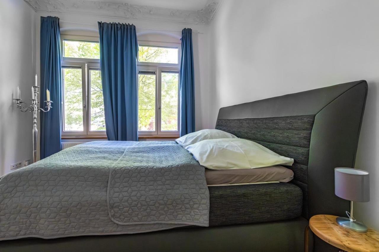 Modern 6 Bathroom Villa In The City โอลเดนบวร์ก ภายนอก รูปภาพ